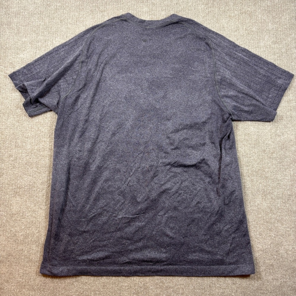 Lululemon‎ Purple Camo Metal Vent Tech Shirt Men's Size XL EUC - Picture 3 of 6